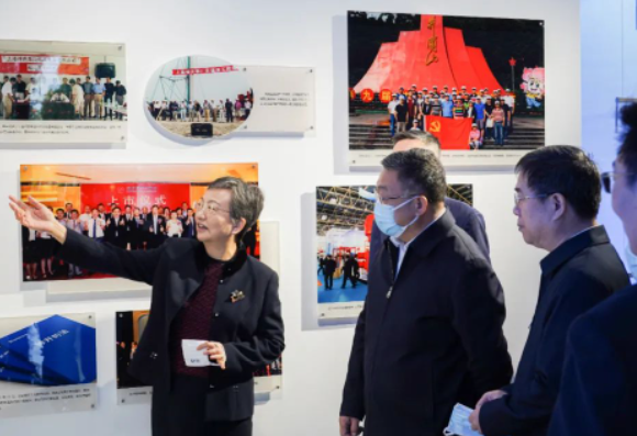 中石化高级副总裁刘宏斌一行益临CQ9参观调查(图5)