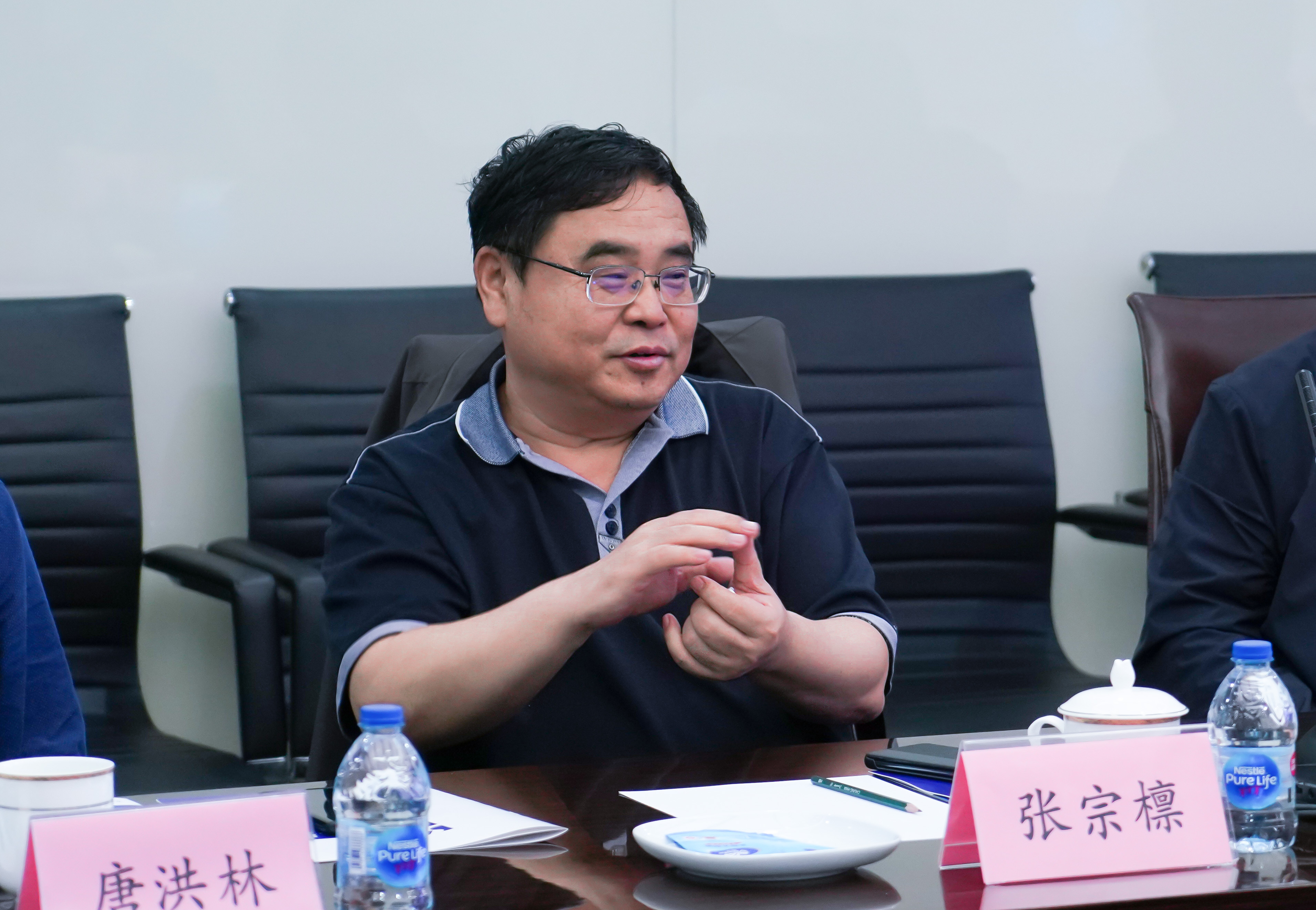 中石化成功石油工程公司张宗檩书记一行光临CQ9参观互换(图4)