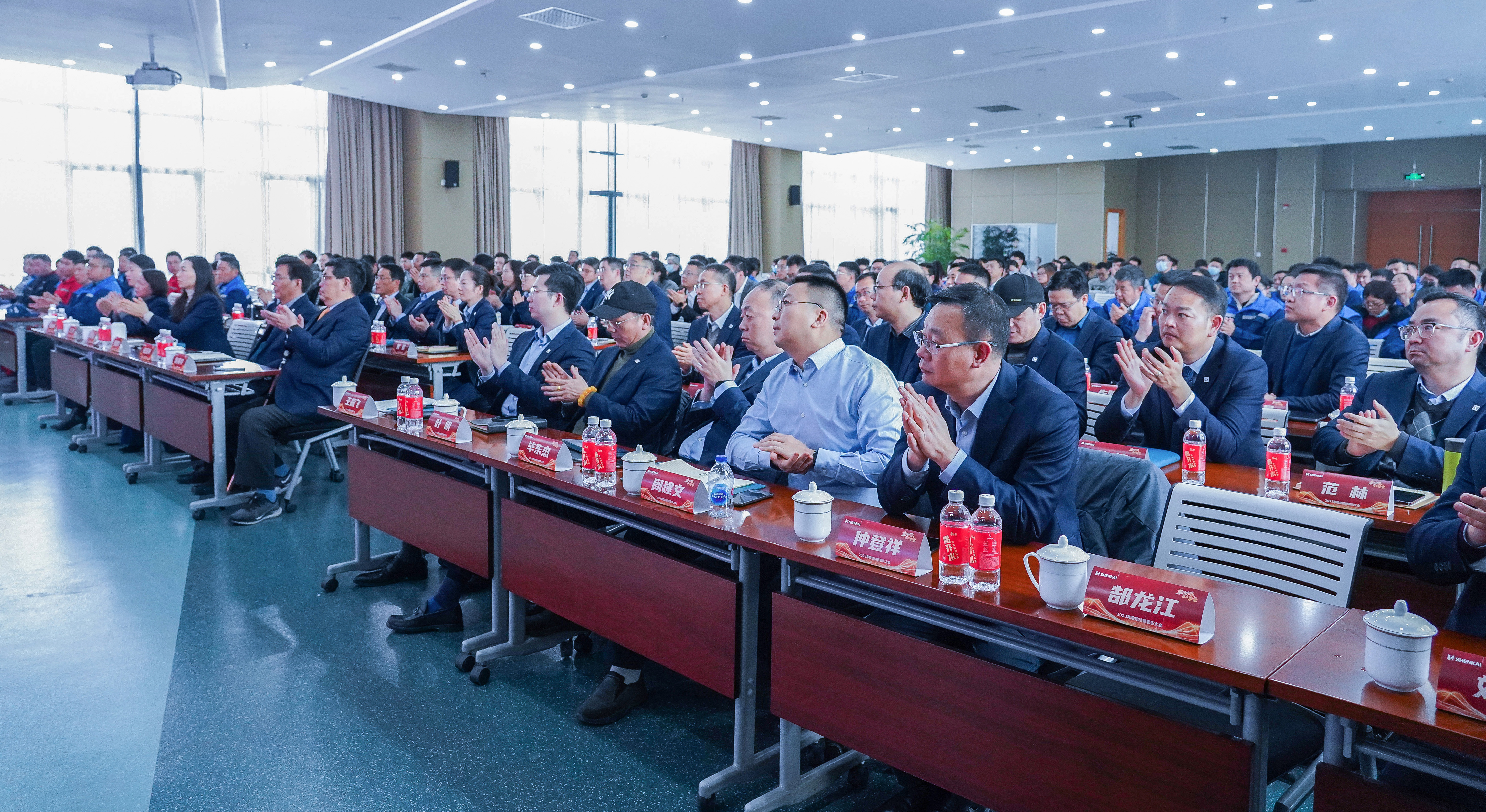 乘风破浪，再启华章——CQ9股份2023年度总结暨赞美大会隆沉召开(图4)